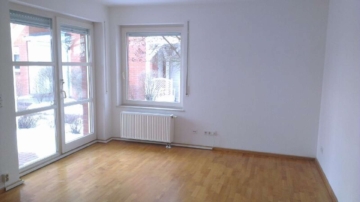 Bezugsbereite Erdgeschosswohnung mit Terrasse am Golfplatz, 15345 Wilkendorf, Etagenwohnung